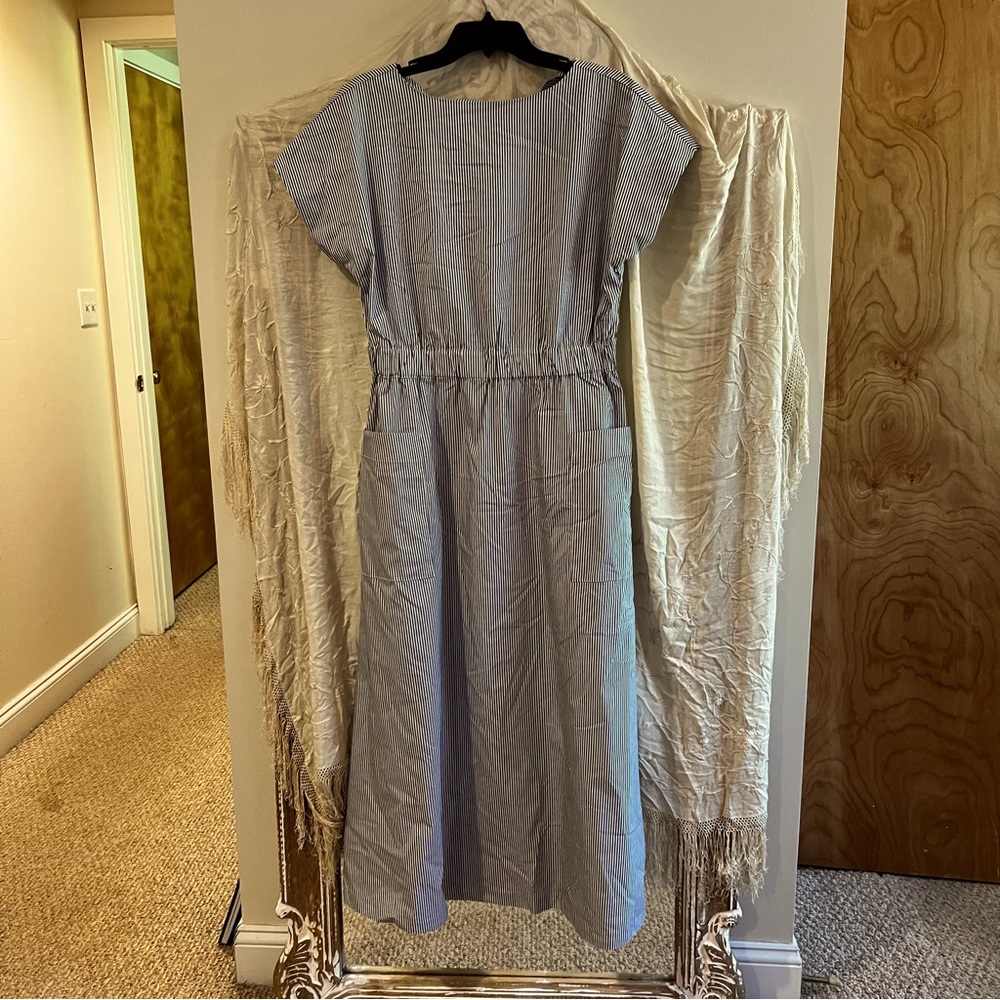 MIDI shirt dress- Banana Republic! Size M. Tags off but never worn!